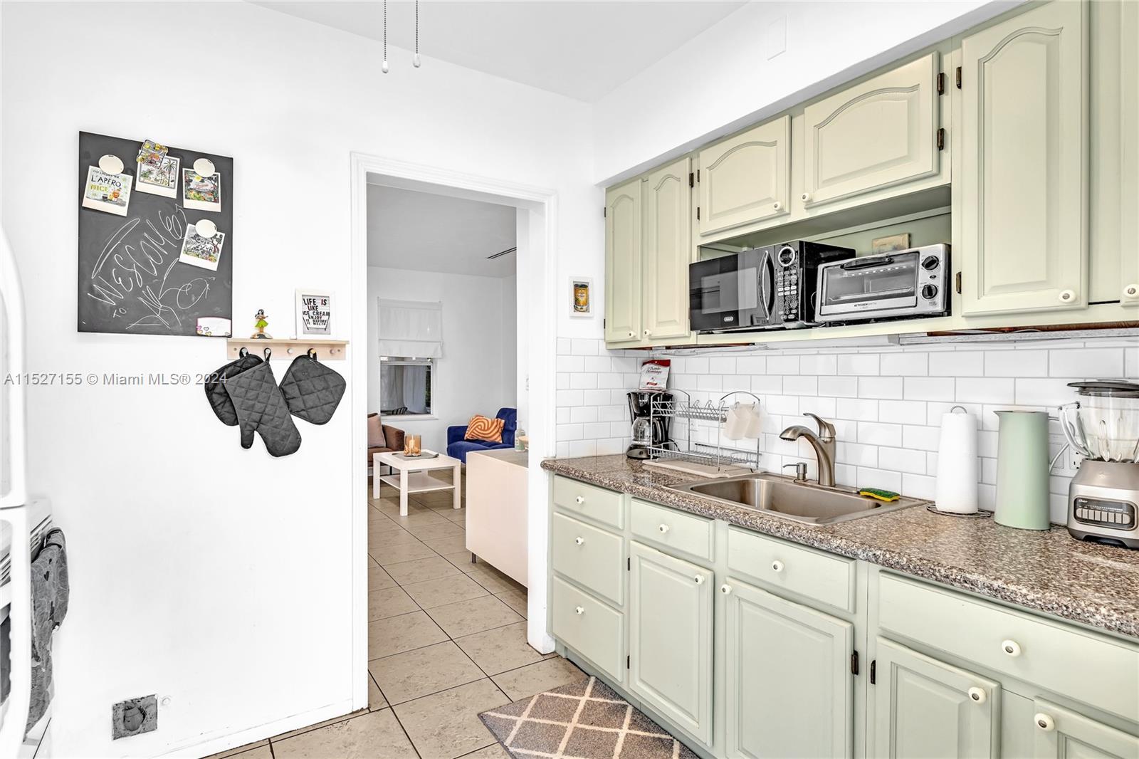 1220 NE 128th St, North Miami, Florida 33161, 2 Bedrooms Bedrooms, ,1 BathroomBathrooms,Residential,For Sale,1220 NE 128th St,A11527155