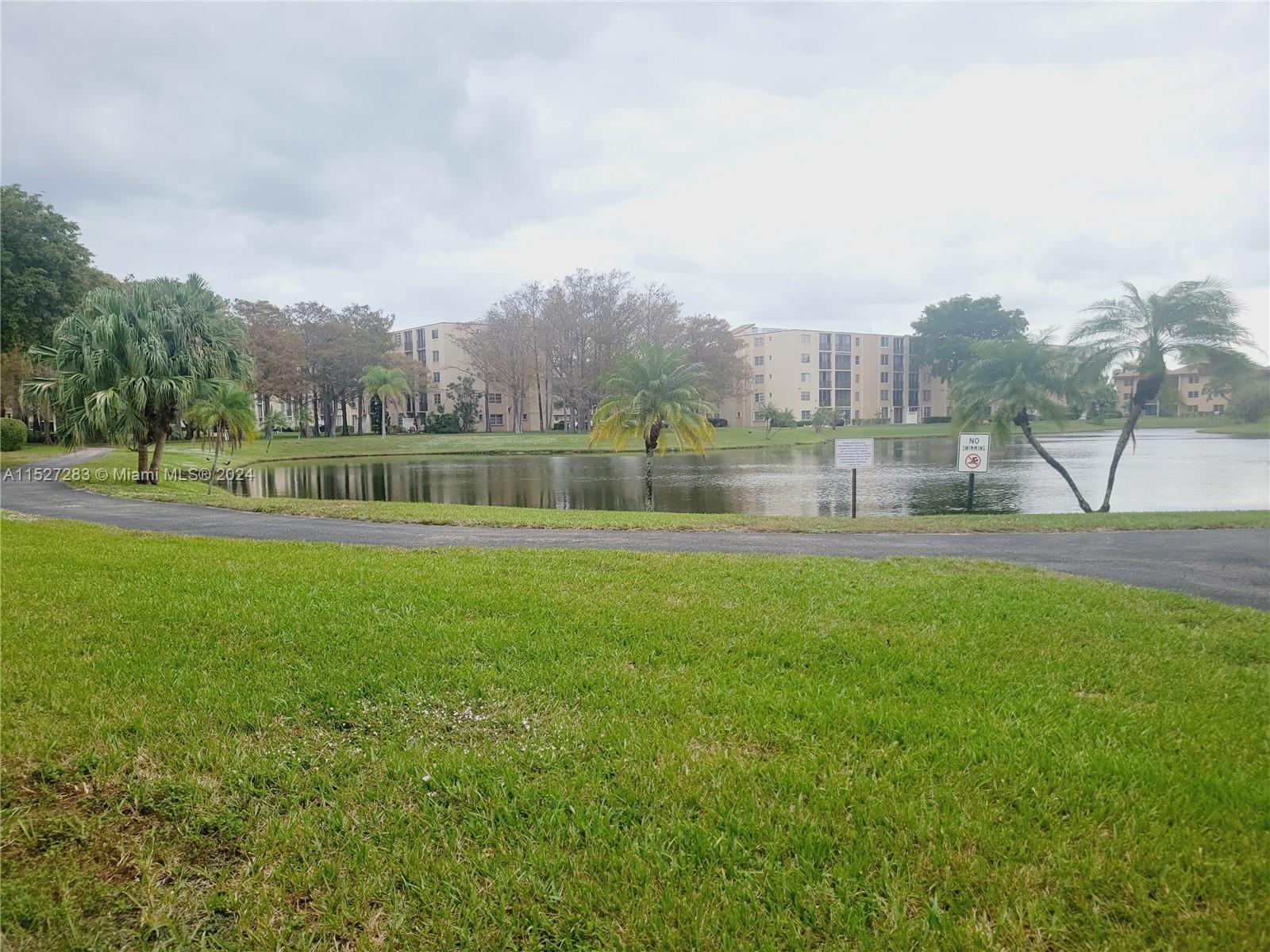 7900 NW 50th St 108, Lauderhill, Florida 33351, 2 Bedrooms Bedrooms, ,2 BathroomsBathrooms,Residentiallease,For Rent,7900 NW 50th St 108,A11527283