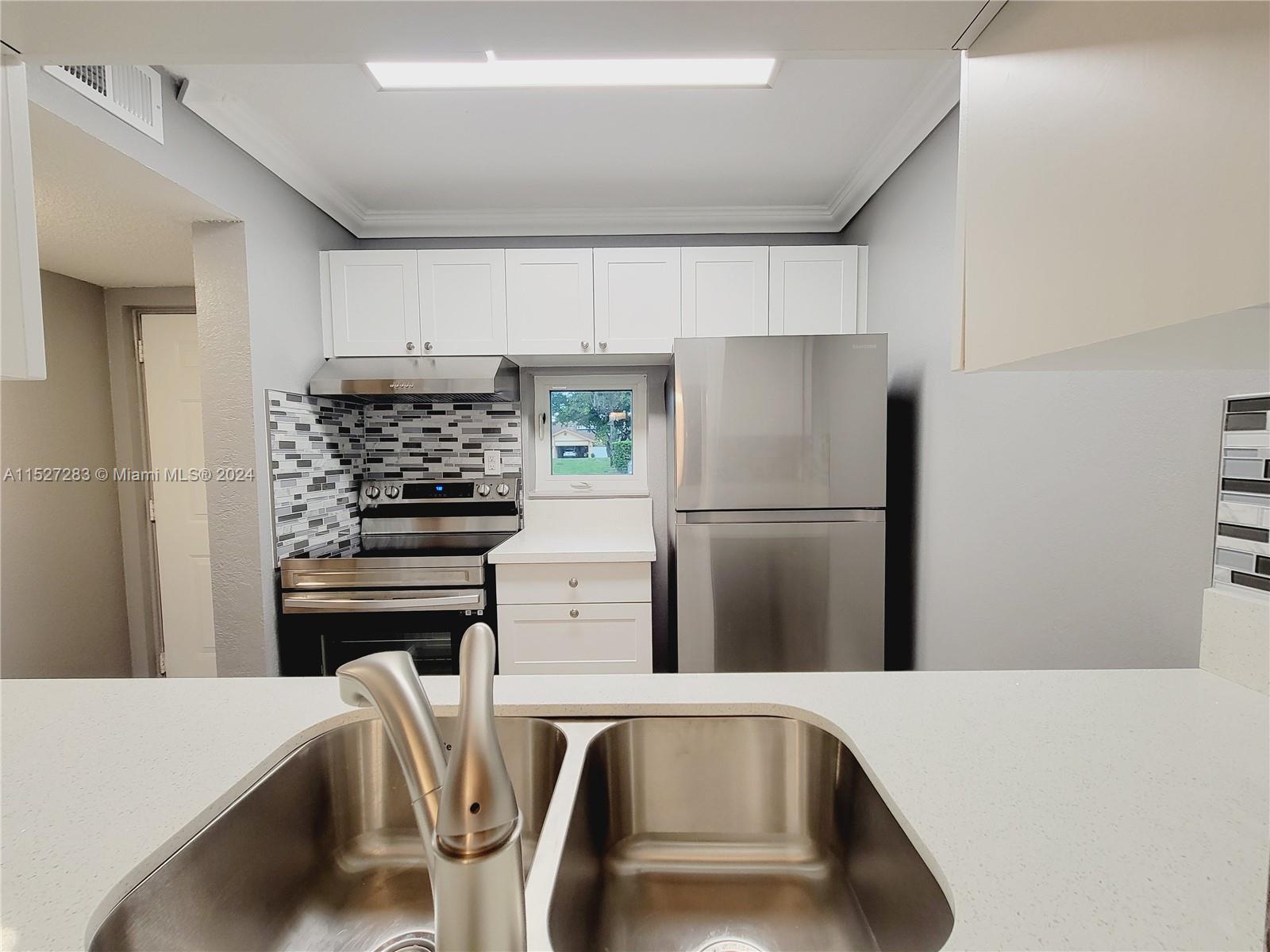 7900 NW 50th St 108, Lauderhill, Florida 33351, 2 Bedrooms Bedrooms, ,2 BathroomsBathrooms,Residentiallease,For Rent,7900 NW 50th St 108,A11527283