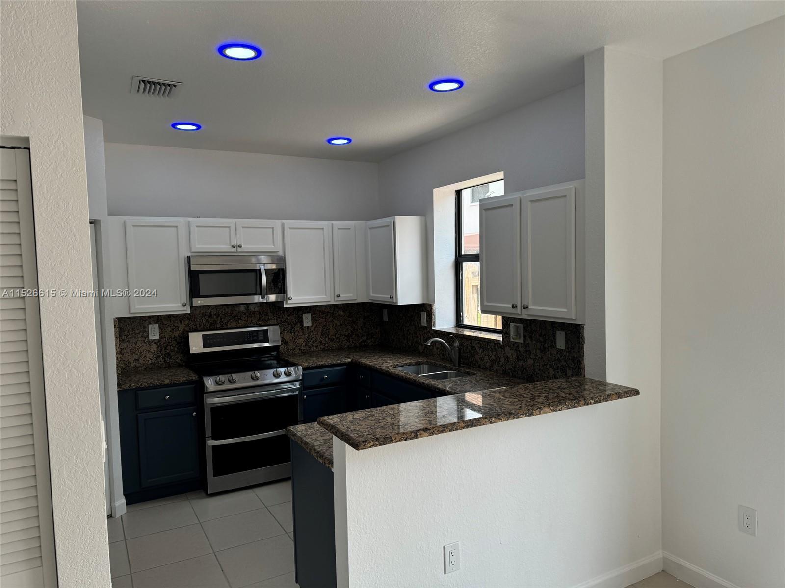 11357 SW 234th Ln, Homestead, Florida 33032, 4 Bedrooms Bedrooms, ,3 BathroomsBathrooms,Residentiallease,For Rent,11357 SW 234th Ln,A11526615