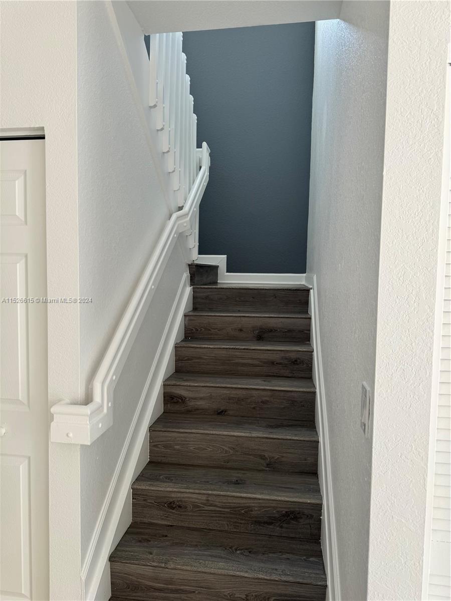 11357 SW 234th Ln, Homestead, Florida 33032, 4 Bedrooms Bedrooms, ,3 BathroomsBathrooms,Residentiallease,For Rent,11357 SW 234th Ln,A11526615