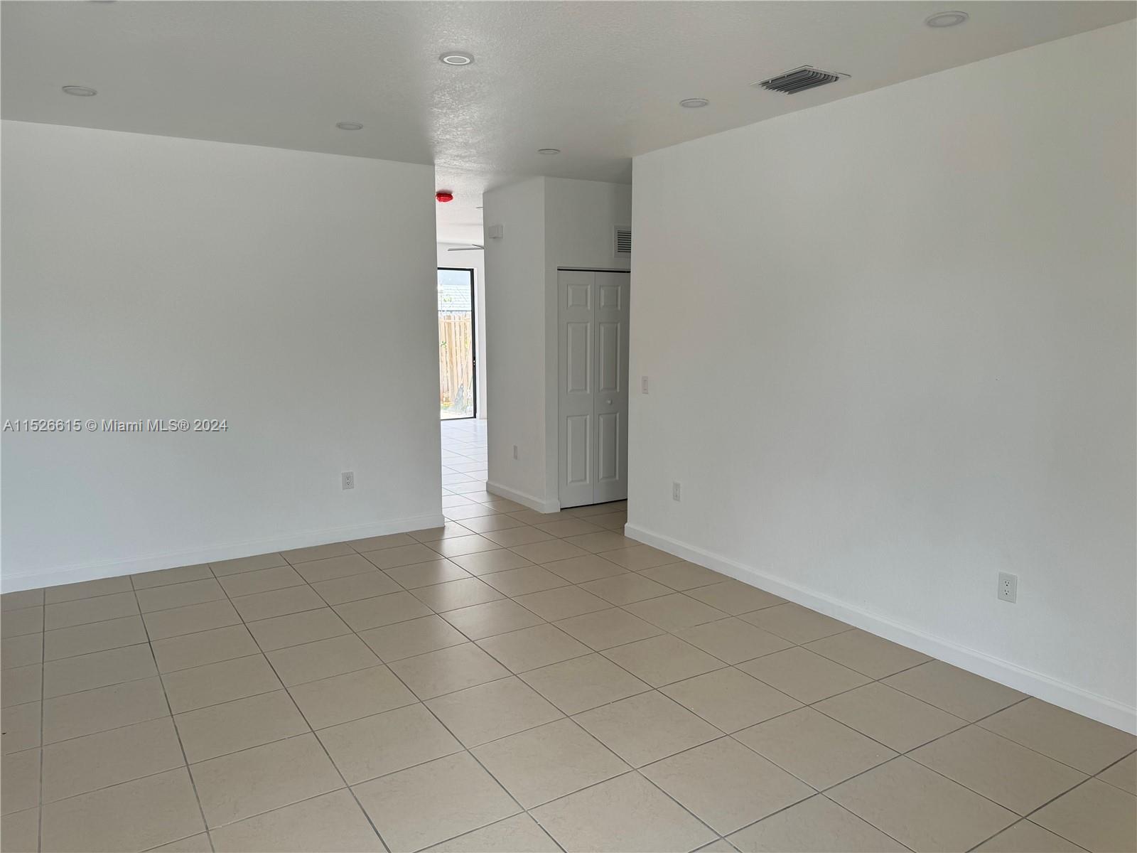 11357 SW 234th Ln, Homestead, Florida 33032, 4 Bedrooms Bedrooms, ,3 BathroomsBathrooms,Residentiallease,For Rent,11357 SW 234th Ln,A11526615