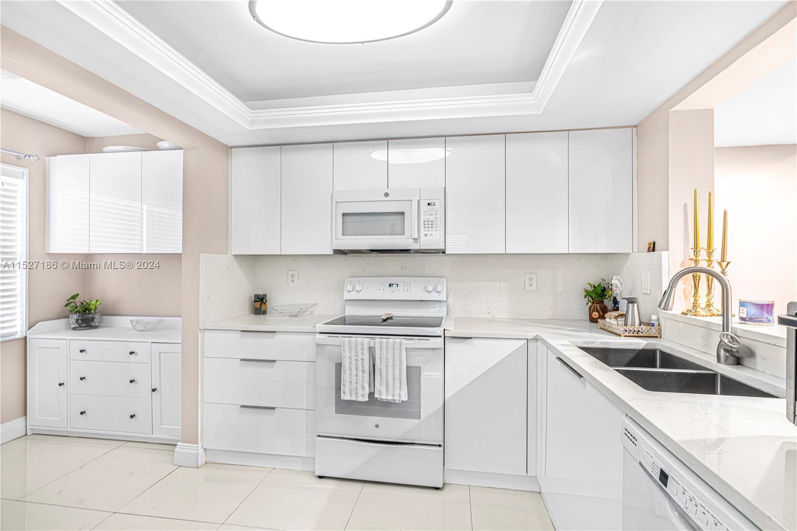 Doral, Florida 33178, 2 Bedrooms Bedrooms, ,2 BathroomsBathrooms,Residential,For Sale,A11527186