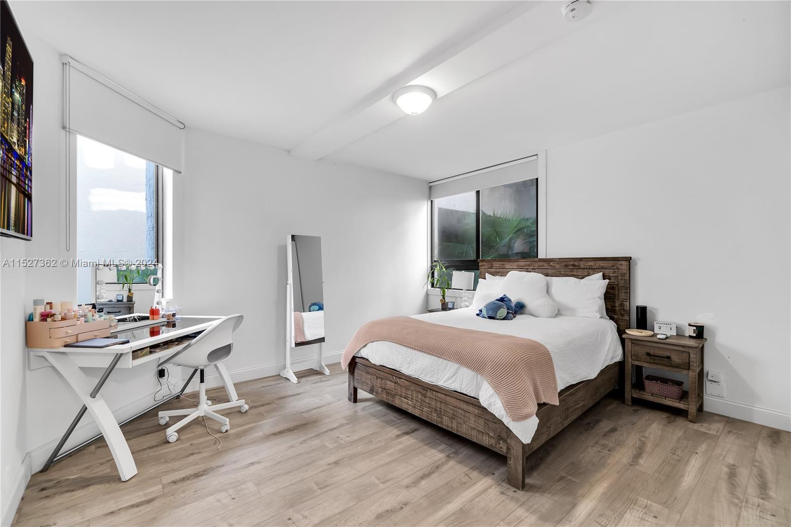 121 Crandon Blvd 256, Key Biscayne, Florida 33149, 3 Bedrooms Bedrooms, ,2 BathroomsBathrooms,Residential,For Sale,121 Crandon Blvd 256,A11527362