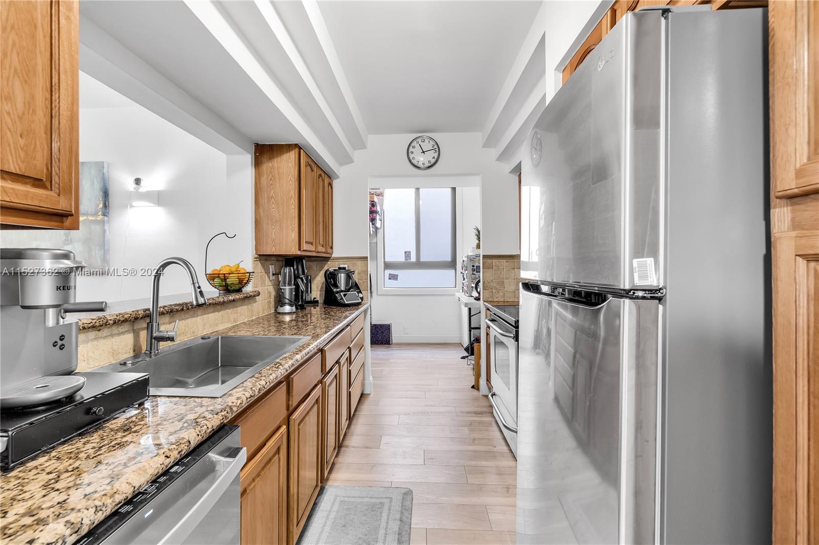121 Crandon Blvd 256, Key Biscayne, Florida 33149, 3 Bedrooms Bedrooms, ,2 BathroomsBathrooms,Residential,For Sale,121 Crandon Blvd 256,A11527362