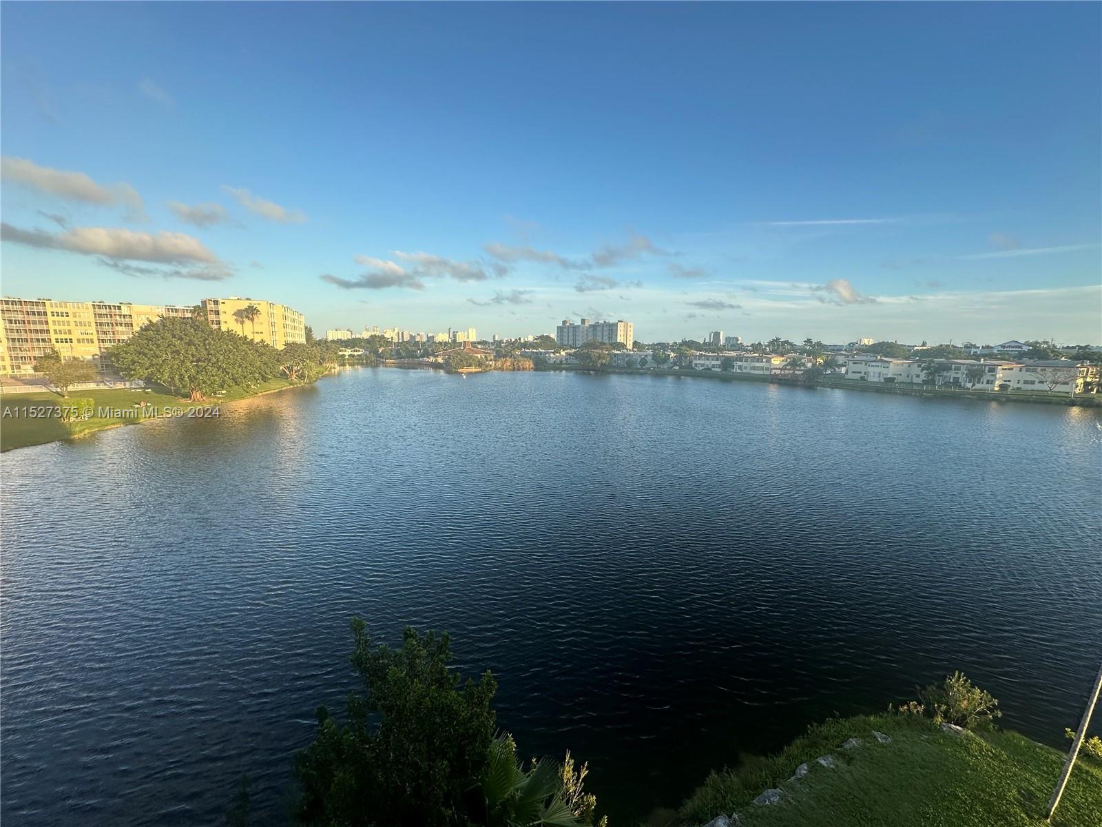 Miami, Florida 33179, 2 Bedrooms Bedrooms, ,2 BathroomsBathrooms,Residential,For Sale,A11527375
