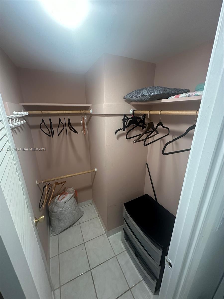 Miami, Florida 33179, 2 Bedrooms Bedrooms, ,2 BathroomsBathrooms,Residential,For Sale,A11527375