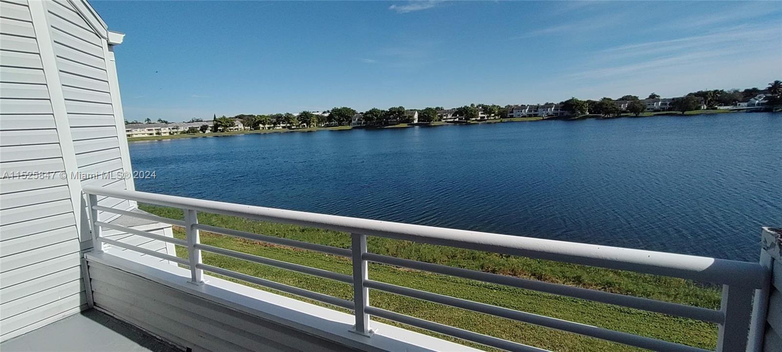 3425 NW 44th St 205, Oakland Park, Florida 33309, 2 Bedrooms Bedrooms, ,2 BathroomsBathrooms,Residentiallease,For Rent,3425 NW 44th St 205,A11525847