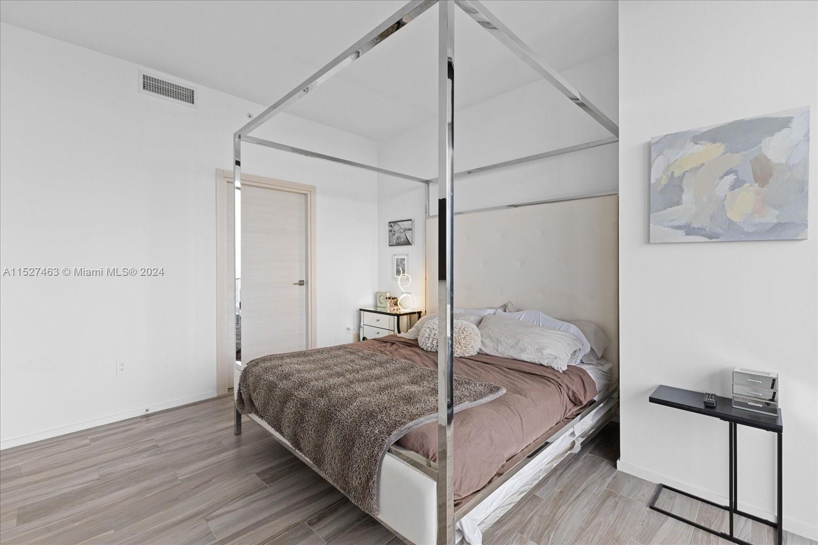 801 S Miami Ave 5209, Miami, Florida 33130, 3 Bedrooms Bedrooms, ,3 BathroomsBathrooms,Residential,For Sale,801 S Miami Ave 5209,A11527463