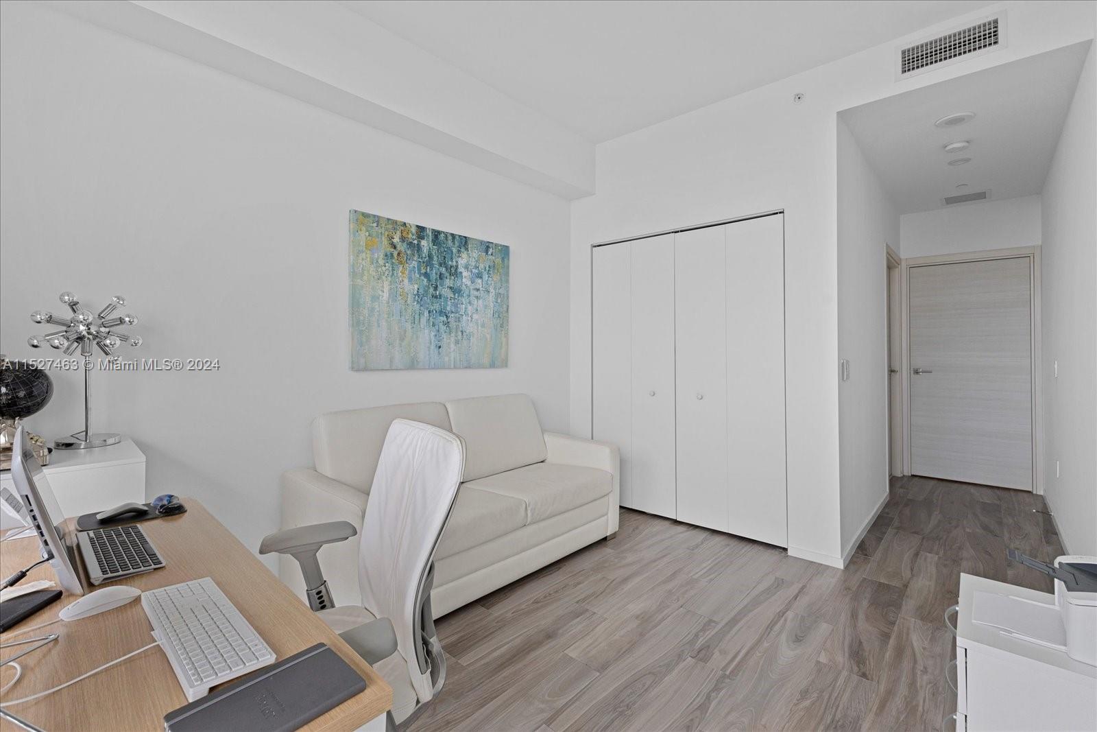 801 S Miami Ave 5209, Miami, Florida 33130, 3 Bedrooms Bedrooms, ,3 BathroomsBathrooms,Residential,For Sale,801 S Miami Ave 5209,A11527463