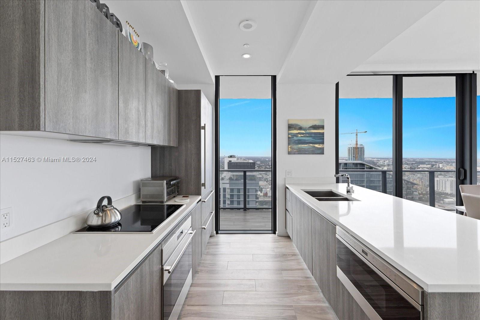 801 S Miami Ave 5209, Miami, Florida 33130, 3 Bedrooms Bedrooms, ,3 BathroomsBathrooms,Residential,For Sale,801 S Miami Ave 5209,A11527463