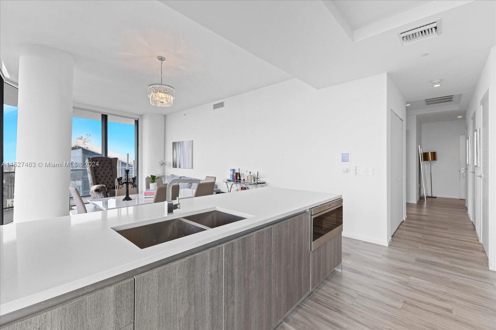 801 S Miami Ave 5209, Miami, Florida 33130, 3 Bedrooms Bedrooms, ,3 BathroomsBathrooms,Residential,For Sale,801 S Miami Ave 5209,A11527463