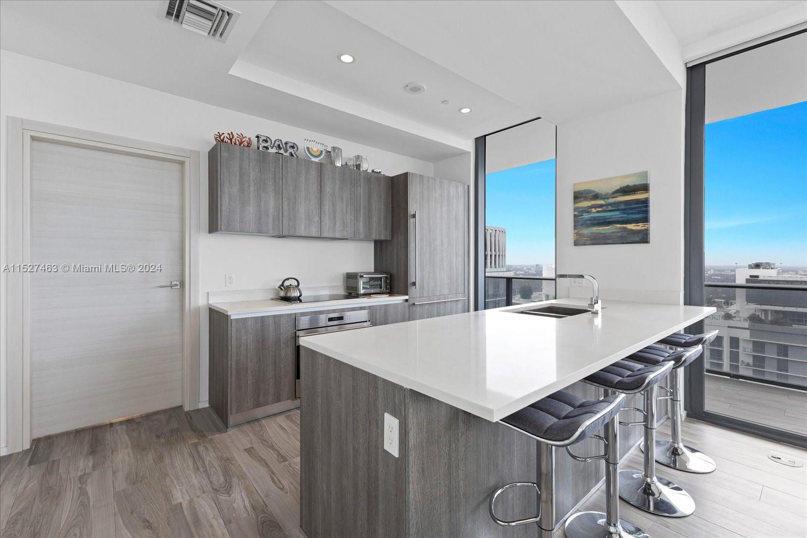 801 S Miami Ave 5209, Miami, Florida 33130, 3 Bedrooms Bedrooms, ,3 BathroomsBathrooms,Residential,For Sale,801 S Miami Ave 5209,A11527463