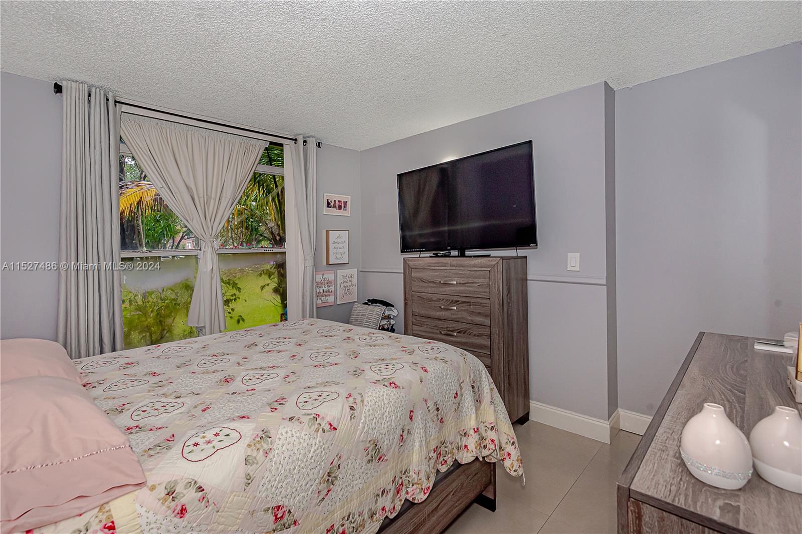 3690 Inverrary Dr 1Z, Lauderhill, Florida 33319, 2 Bedrooms Bedrooms, ,2 BathroomsBathrooms,Residential,For Sale,3690 Inverrary Dr 1Z,A11527486