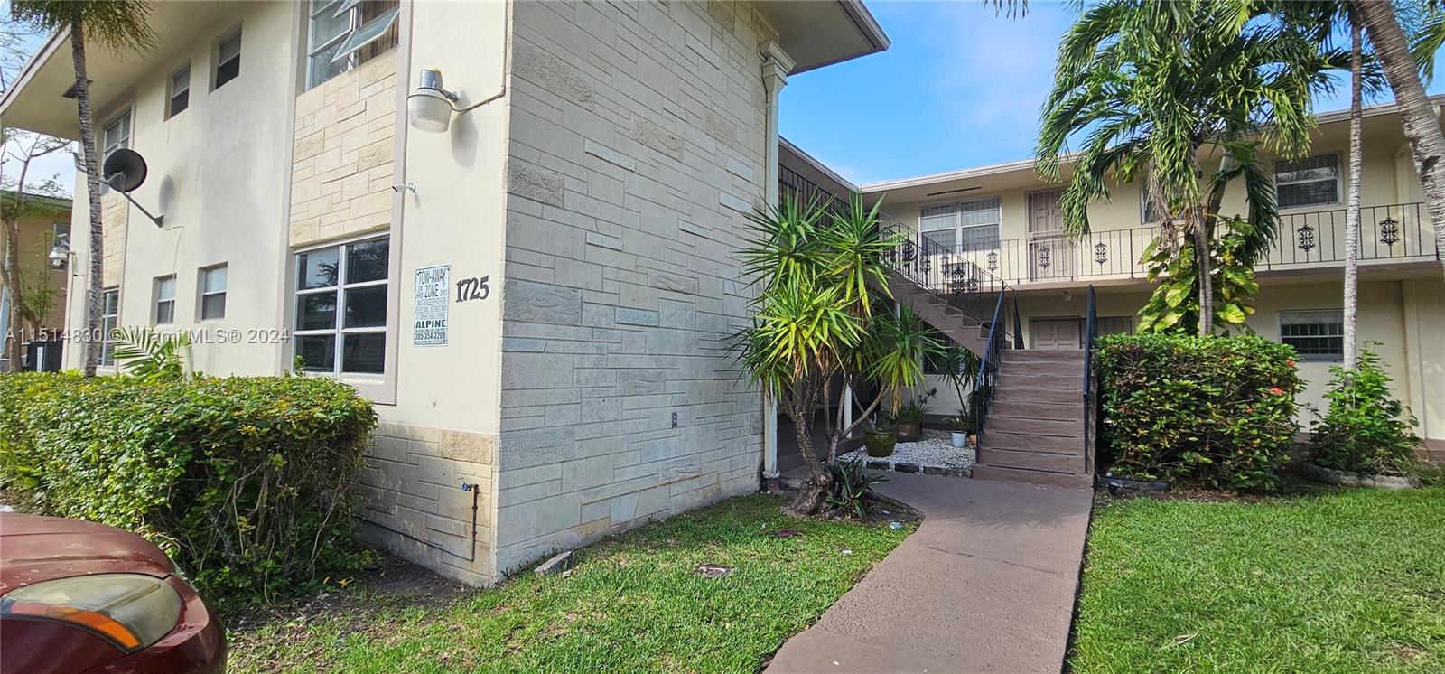 1725 NE 116th Rd 1, North Miami, Florida 33181, 2 Bedrooms Bedrooms, ,2 BathroomsBathrooms,Residential,For Sale,1725 NE 116th Rd 1,A11514830