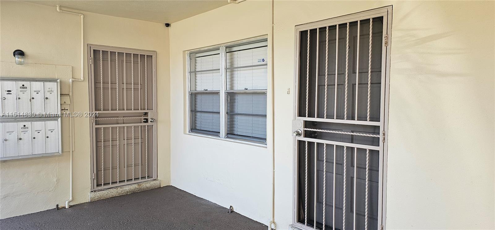 1725 NE 116th Rd 1, North Miami, Florida 33181, 2 Bedrooms Bedrooms, ,2 BathroomsBathrooms,Residential,For Sale,1725 NE 116th Rd 1,A11514830