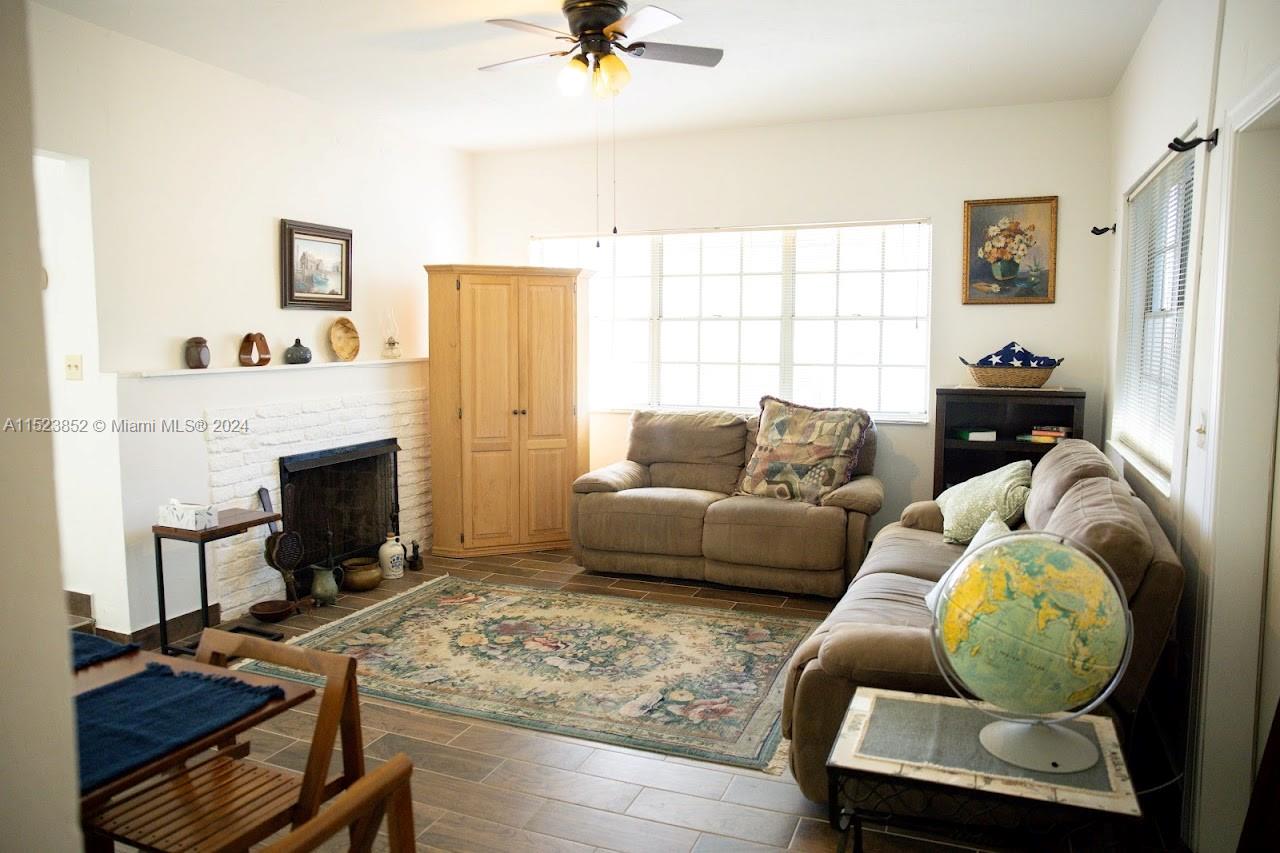 Spacious meeting area with fireplace