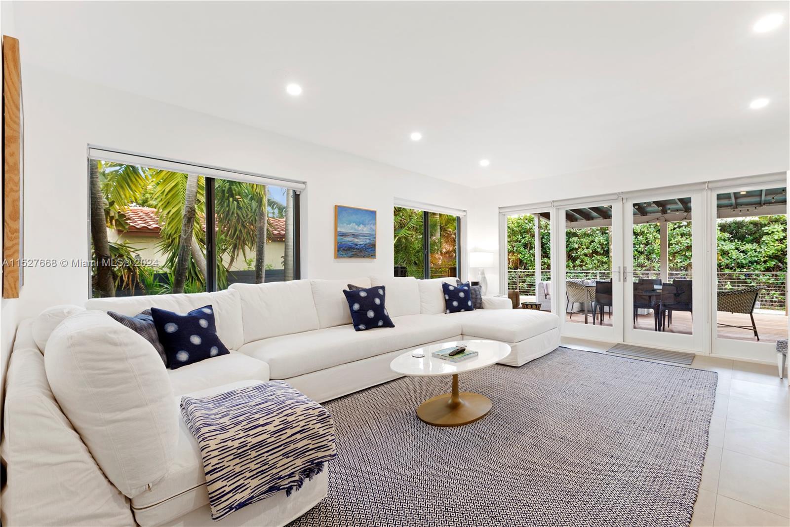 114 5th Dilido Ter, Miami Beach, Florida 33139, 3 Bedrooms Bedrooms, ,2 BathroomsBathrooms,Residentiallease,For Rent,114 5th Dilido Ter,A11527668