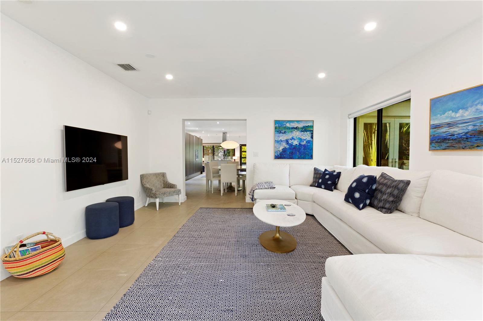 114 5th Dilido Ter, Miami Beach, Florida 33139, 3 Bedrooms Bedrooms, ,2 BathroomsBathrooms,Residentiallease,For Rent,114 5th Dilido Ter,A11527668