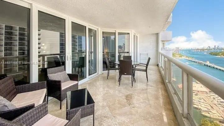 1717 N Bayshore Dr A-2741, Miami, Florida 33132, 3 Bedrooms Bedrooms, ,2 BathroomsBathrooms,Residentiallease,For Rent,1717 N Bayshore Dr A-2741,A11527165