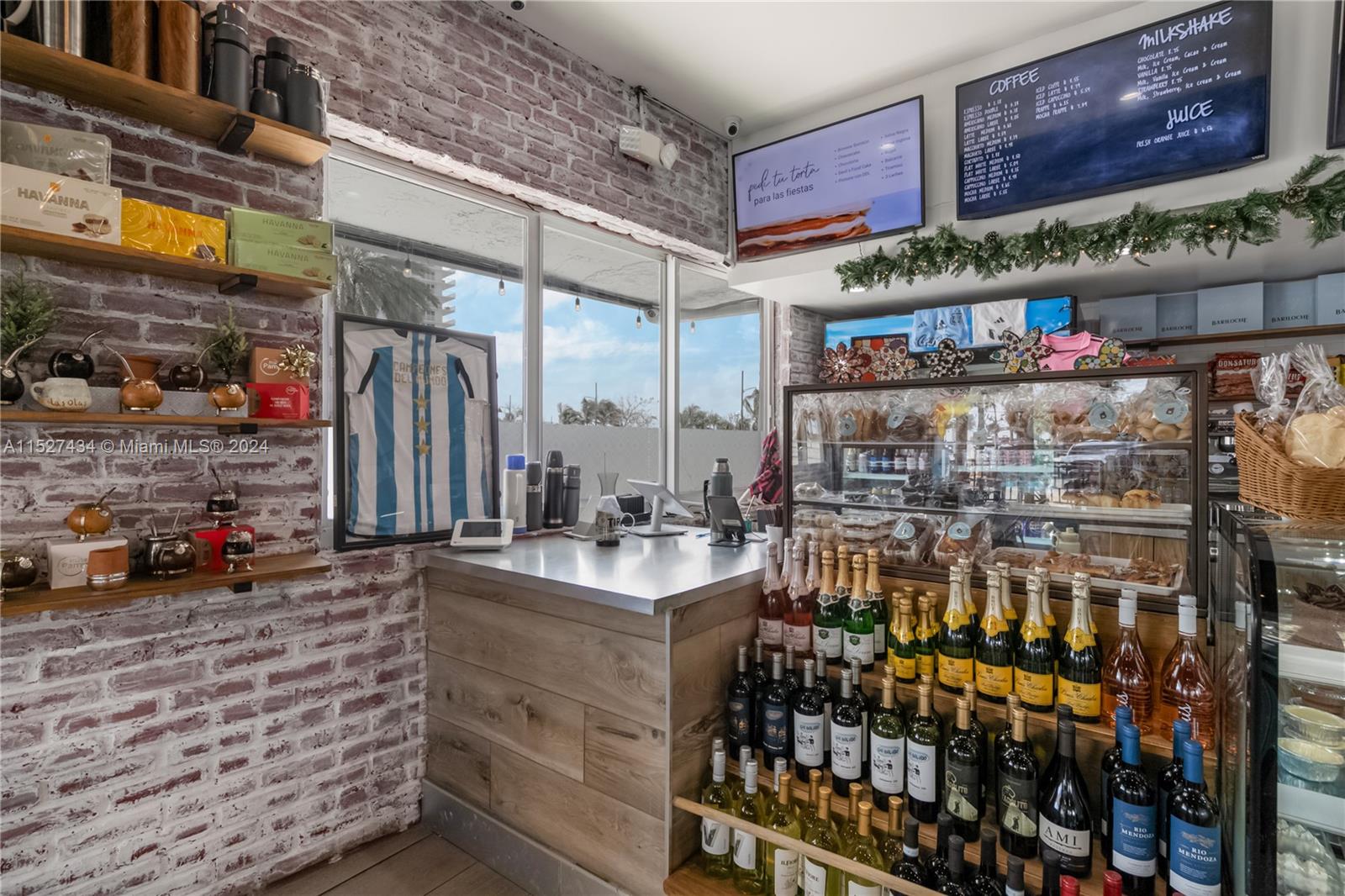 Fort Lauderdale, Florida 33316, ,Businessopportunity,For Sale,A11527434