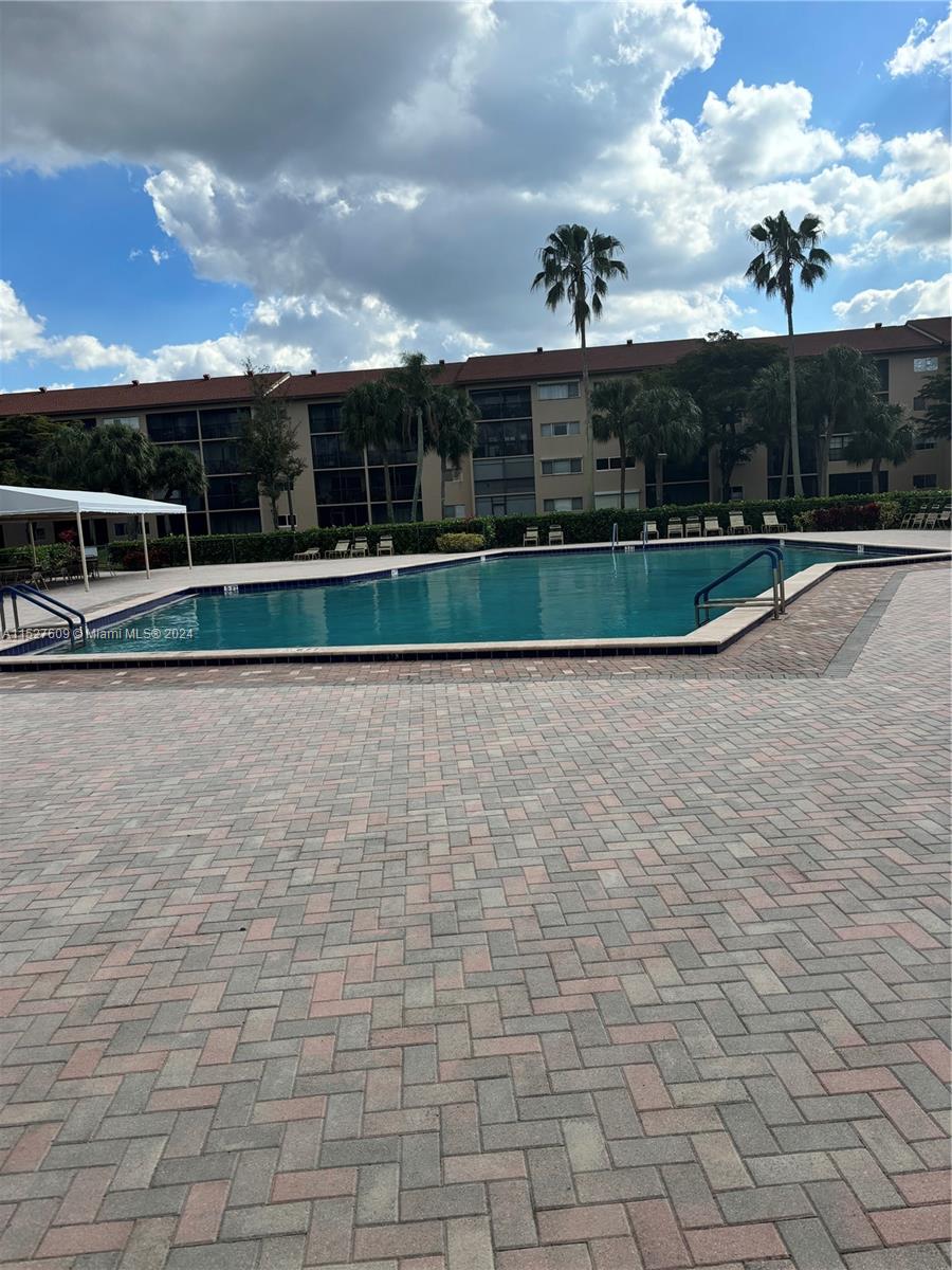 1301 SW 134th Way 307B, Pembroke Pines, Florida 33027, 1 Bedroom Bedrooms, ,1 BathroomBathrooms,Residentiallease,For Rent,1301 SW 134th Way 307B,A11527609