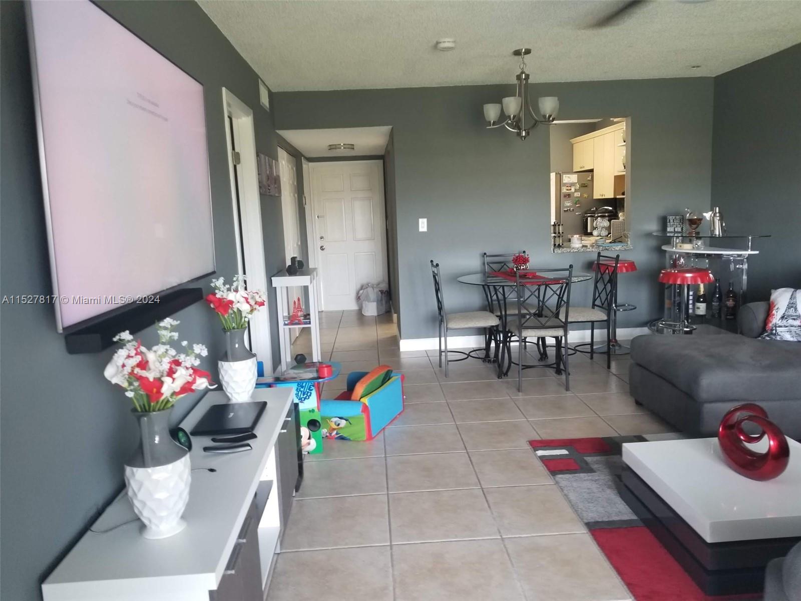 2420 SW 81st Ave 404, Davie, Florida 33324, 1 Bedroom Bedrooms, ,1 BathroomBathrooms,Residential,For Sale,2420 SW 81st Ave 404,A11527817