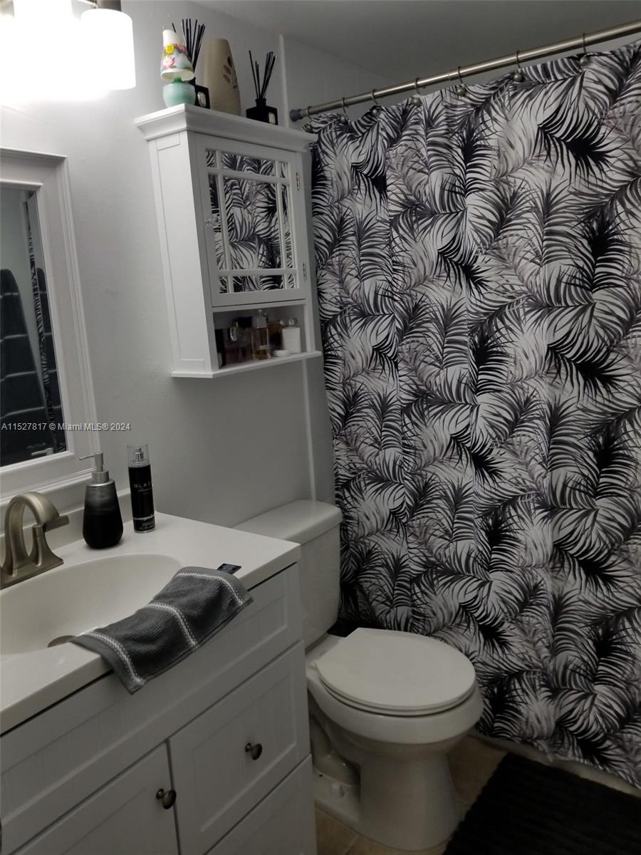 2420 SW 81st Ave 404, Davie, Florida 33324, 1 Bedroom Bedrooms, ,1 BathroomBathrooms,Residential,For Sale,2420 SW 81st Ave 404,A11527817