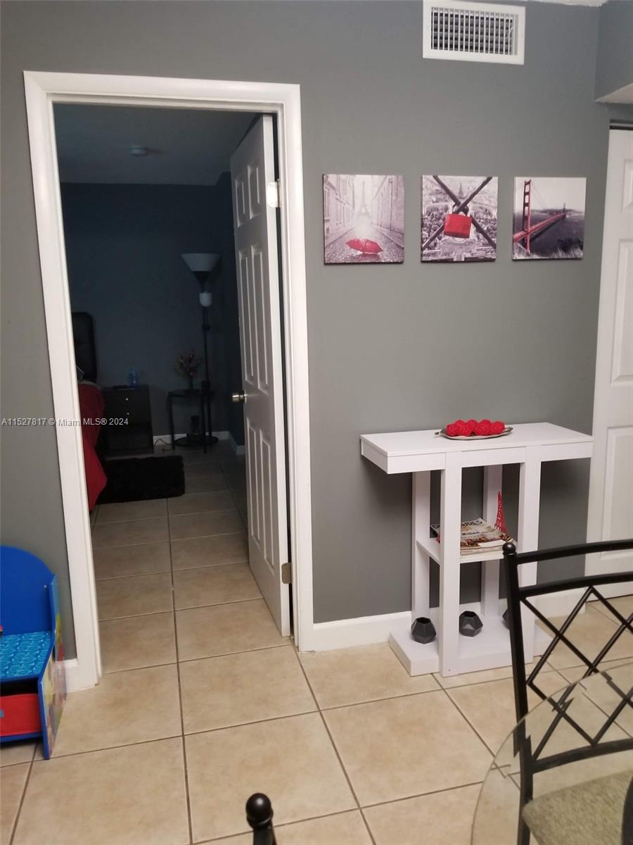 2420 SW 81st Ave 404, Davie, Florida 33324, 1 Bedroom Bedrooms, ,1 BathroomBathrooms,Residential,For Sale,2420 SW 81st Ave 404,A11527817