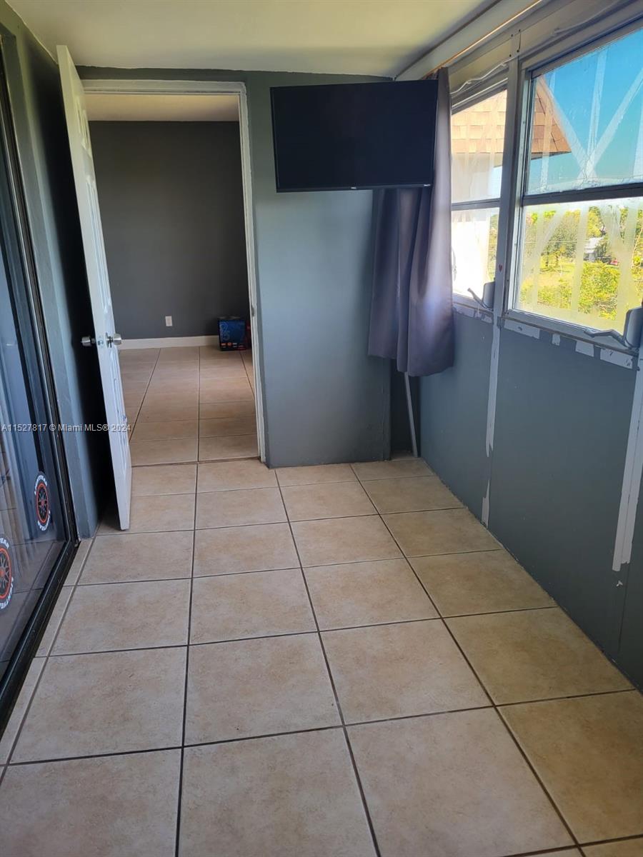 2420 SW 81st Ave 404, Davie, Florida 33324, 1 Bedroom Bedrooms, ,1 BathroomBathrooms,Residential,For Sale,2420 SW 81st Ave 404,A11527817