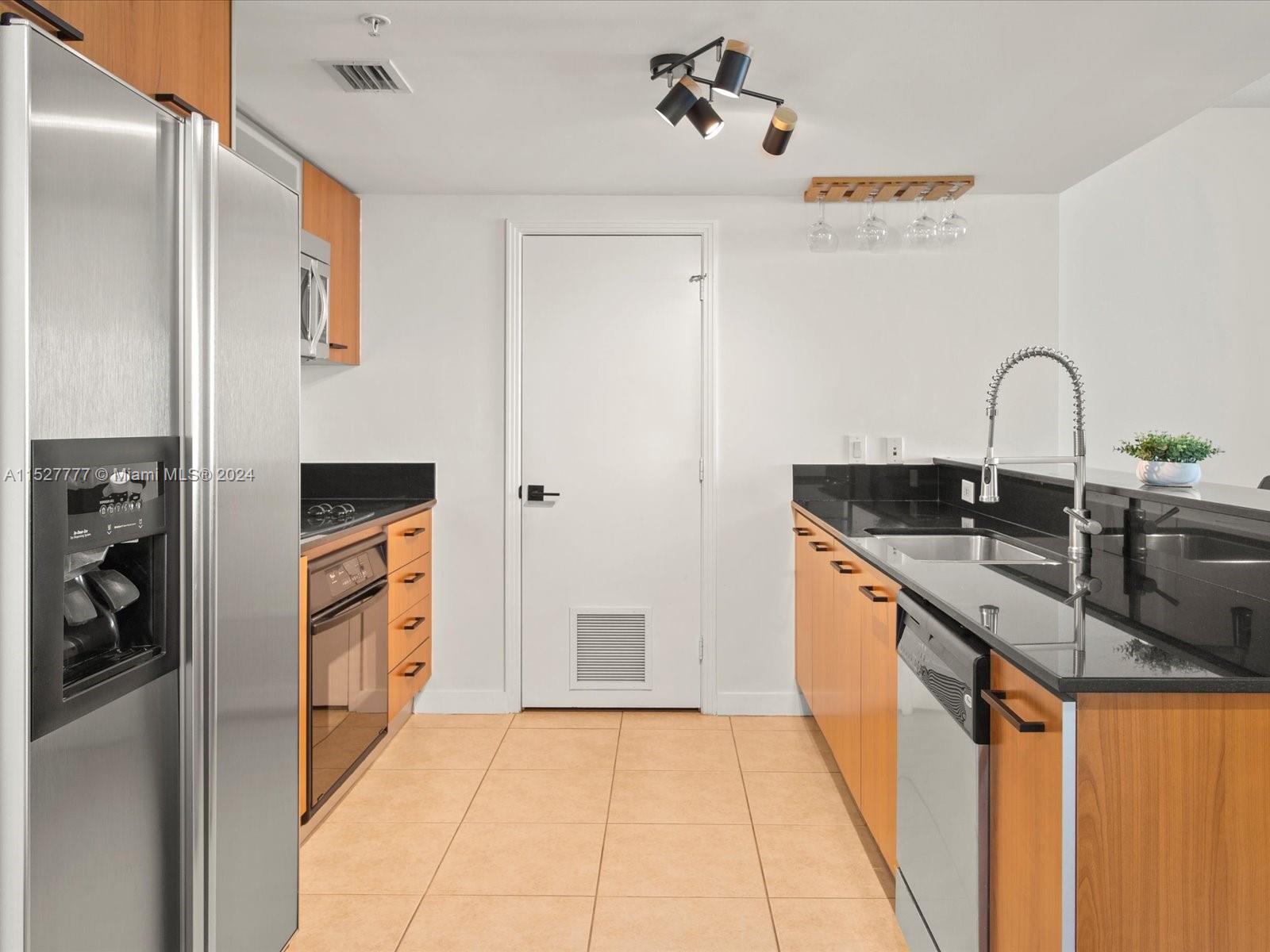 9066 SW 73rd Ct 1905, Miami, Florida 33156, 2 Bedrooms Bedrooms, ,2 BathroomsBathrooms,Residential,For Sale,9066 SW 73rd Ct 1905,A11527777