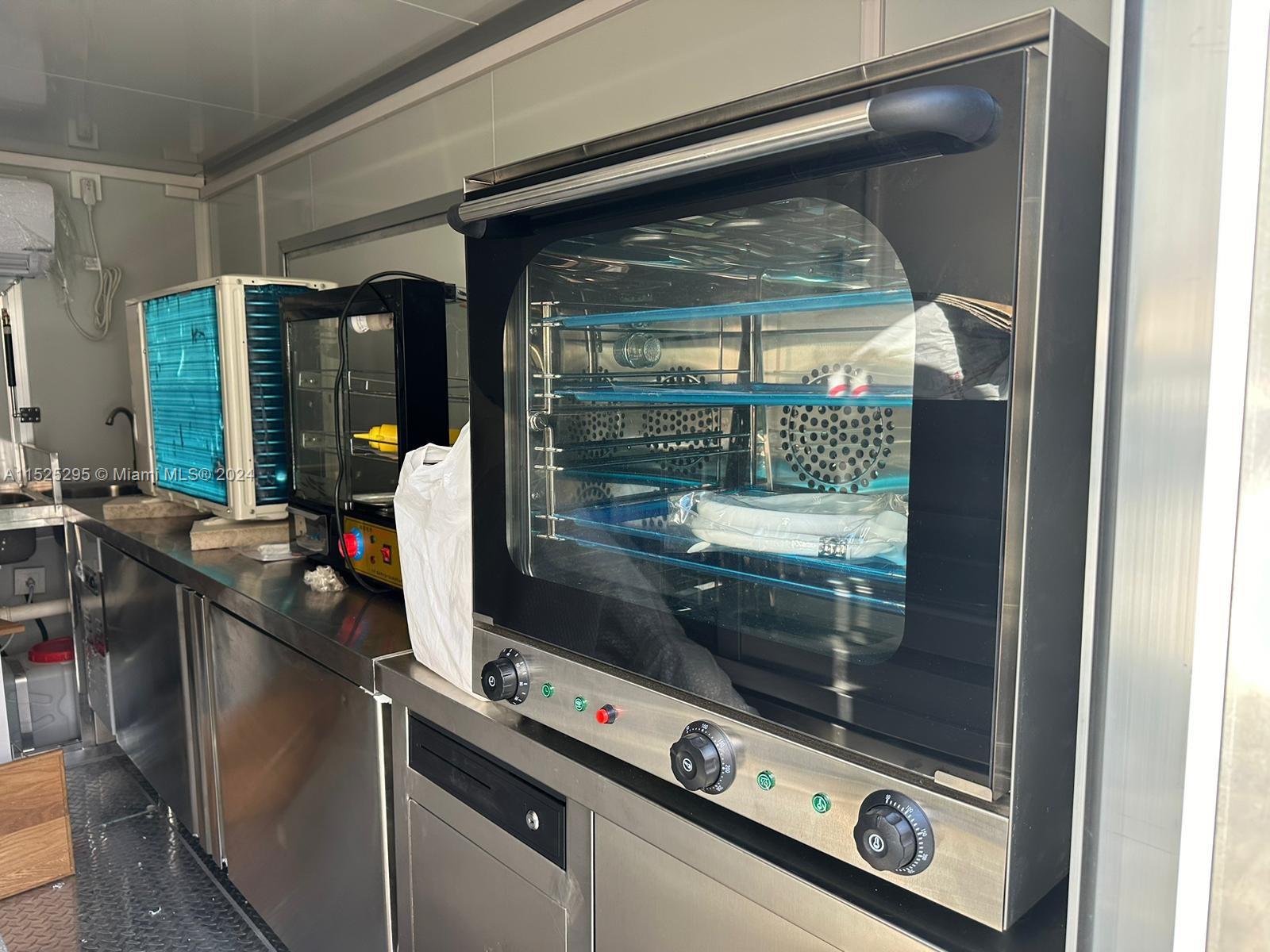 FOOD TRUCK NW DORAL, Doral, Florida 33178, ,Commercialsale,For Sale,FOOD TRUCK NW DORAL,A11525295