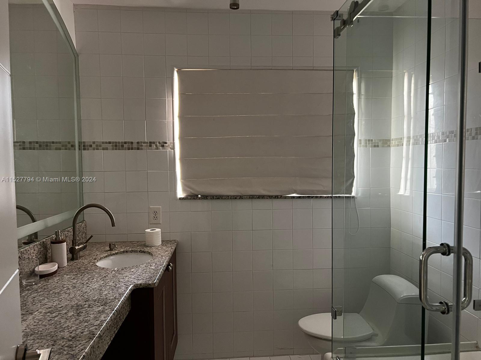 1955 NE 119th Rd, North Miami, Florida 33181, 4 Bedrooms Bedrooms, ,4 BathroomsBathrooms,Residentiallease,For Rent,1955 NE 119th Rd,A11527794