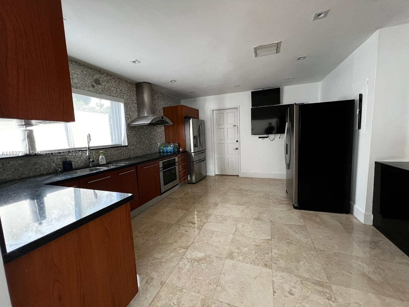 1955 NE 119th Rd, North Miami, Florida 33181, 4 Bedrooms Bedrooms, ,4 BathroomsBathrooms,Residentiallease,For Rent,1955 NE 119th Rd,A11527794