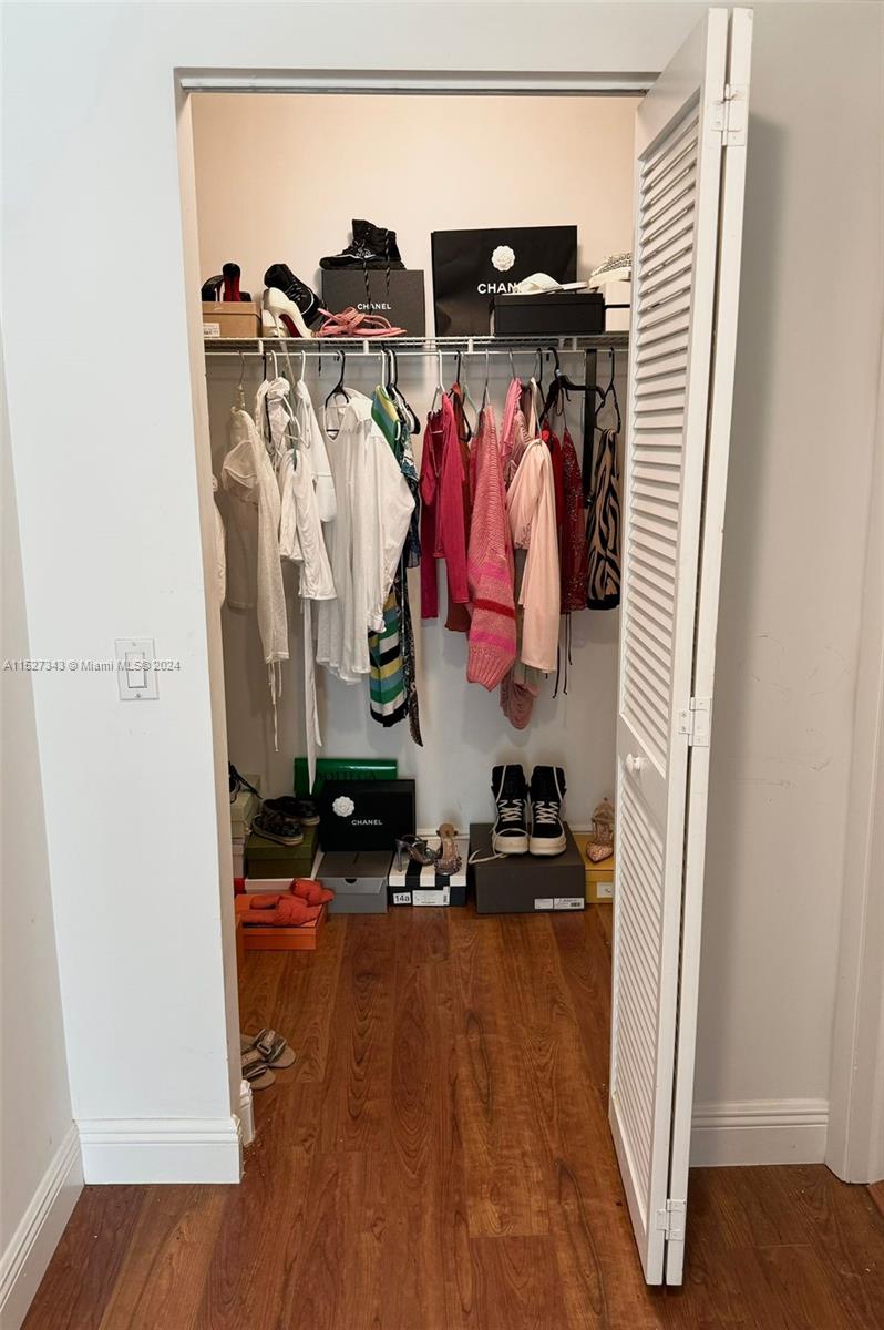 41 SE 5th St 1706, Miami, Florida 33131, 1 Bedroom Bedrooms, ,1 BathroomBathrooms,Residential,For Sale,41 SE 5th St 1706,A11527343