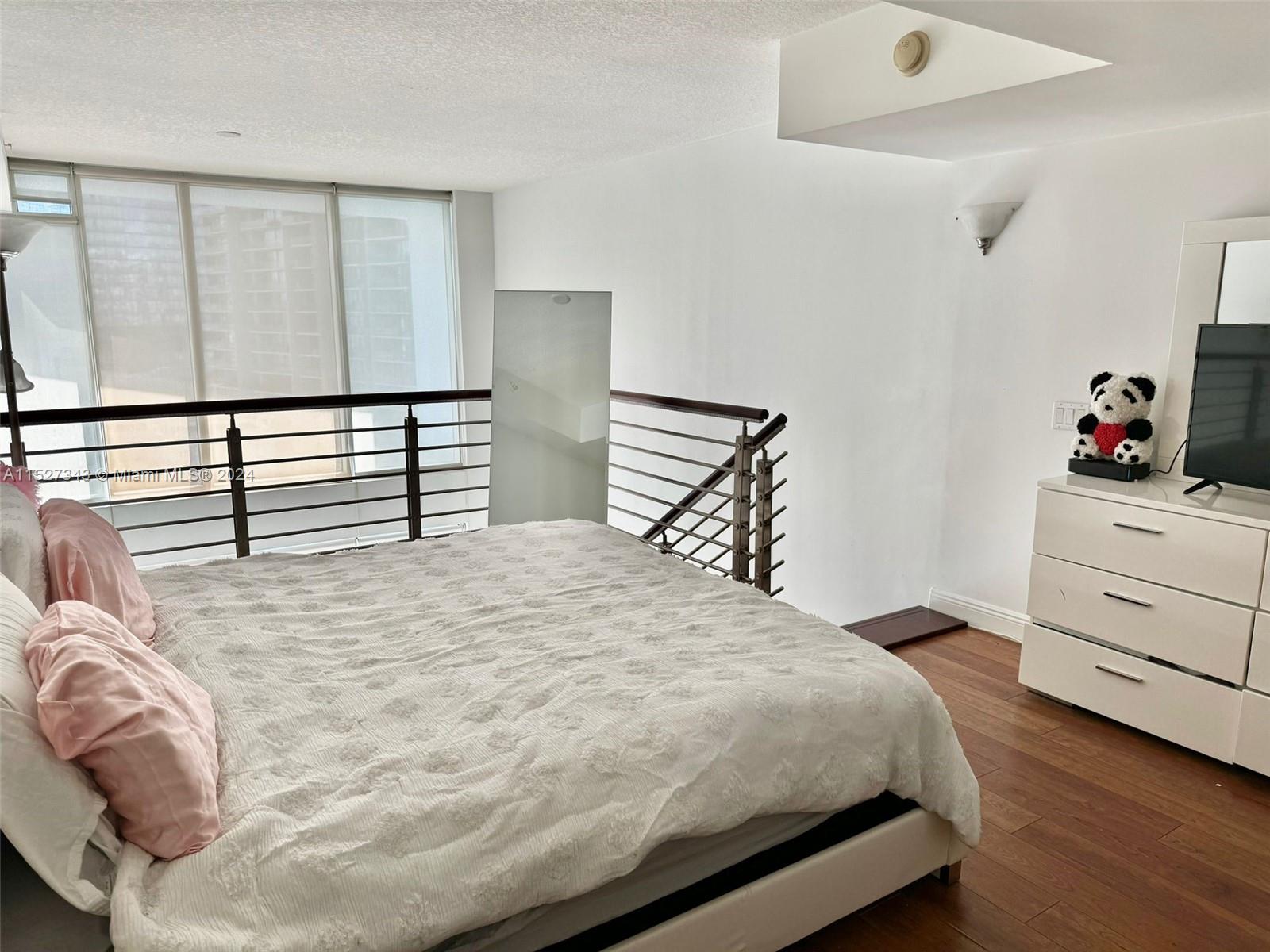 41 SE 5th St 1706, Miami, Florida 33131, 1 Bedroom Bedrooms, ,1 BathroomBathrooms,Residential,For Sale,41 SE 5th St 1706,A11527343