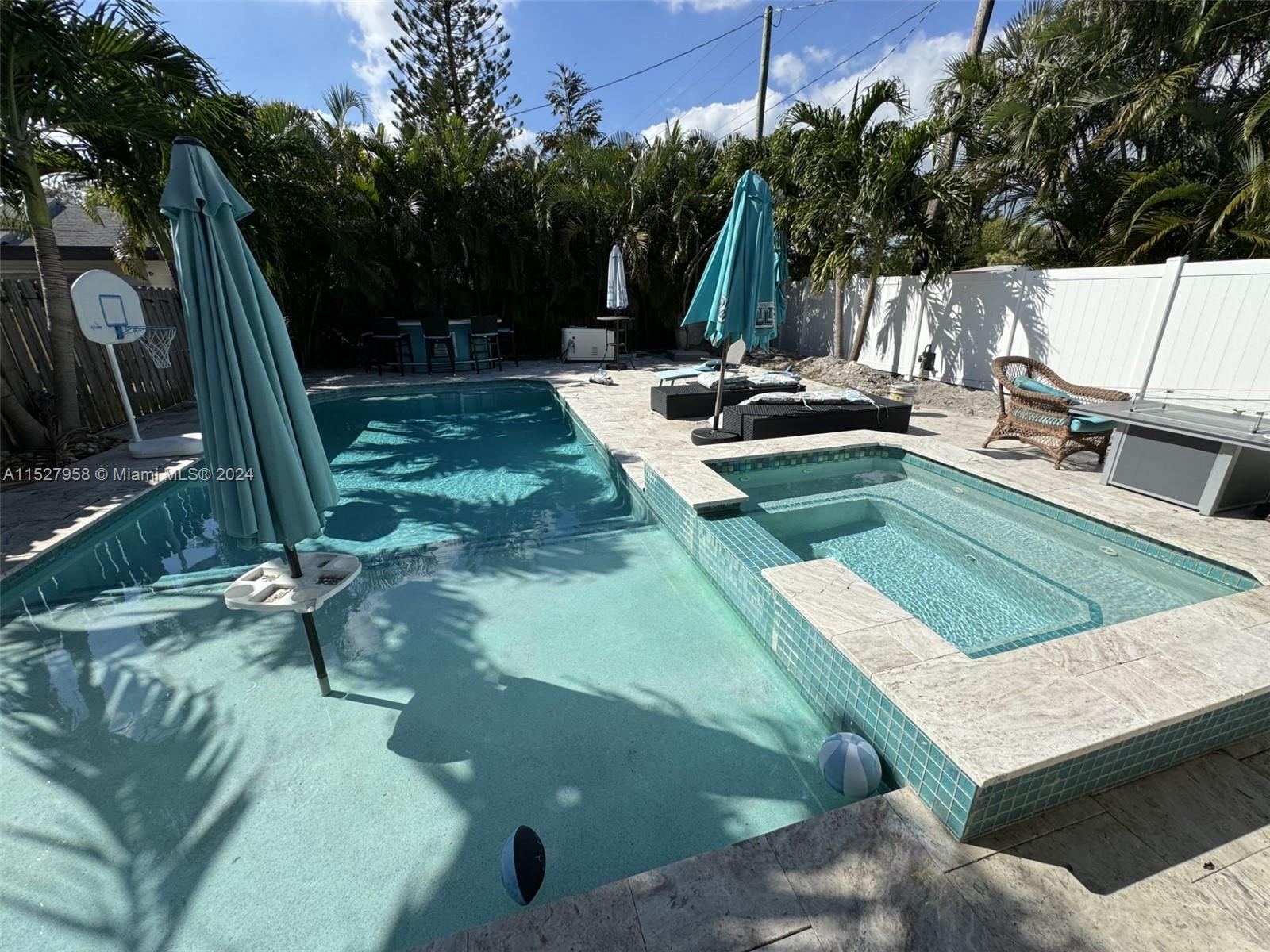 350 SW 2nd Ave 350, Dania Beach, Florida 33004, 3 Bedrooms Bedrooms, ,2 BathroomsBathrooms,Residentiallease,For Rent,350 SW 2nd Ave 350,A11527958