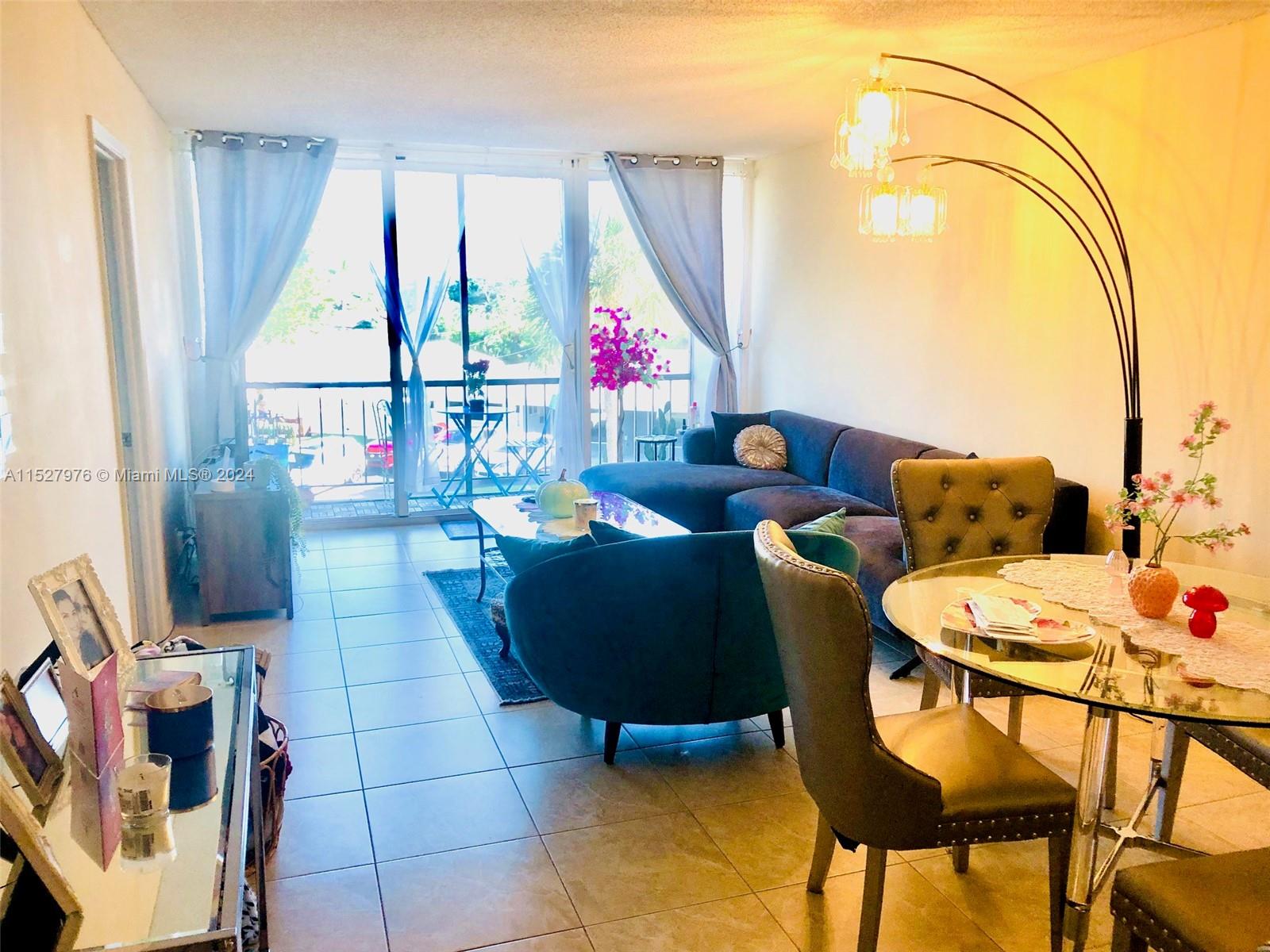 4501 NE 21st Ave 304, Fort Lauderdale, Florida 33308, 2 Bedrooms Bedrooms, ,2 BathroomsBathrooms,Residential,For Sale,4501 NE 21st Ave 304,A11527976