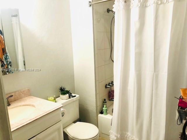 4501 NE 21st Ave 304, Fort Lauderdale, Florida 33308, 2 Bedrooms Bedrooms, ,2 BathroomsBathrooms,Residential,For Sale,4501 NE 21st Ave 304,A11527976