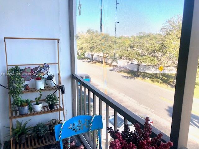 4501 NE 21st Ave 304, Fort Lauderdale, Florida 33308, 2 Bedrooms Bedrooms, ,2 BathroomsBathrooms,Residential,For Sale,4501 NE 21st Ave 304,A11527976