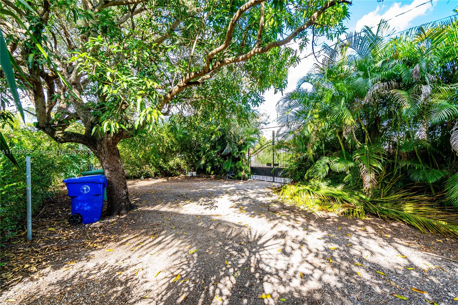8900 NW 25th Ave, Miami, Florida 33147, ,Residentialincome,For Sale,8900 NW 25th Ave,A11528055