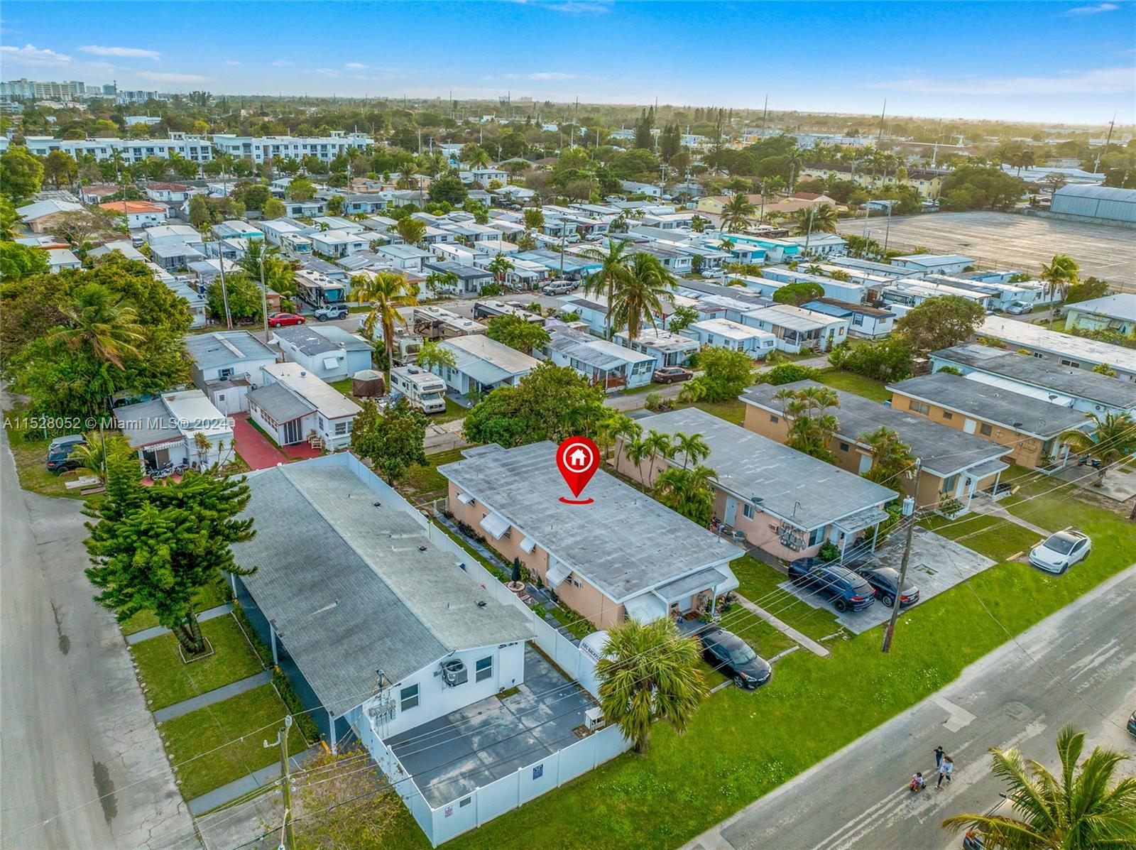 326 NE 6th St, Hallandale Beach, Florida 33009, ,Residentialincome,For Sale,326 NE 6th St,A11528052