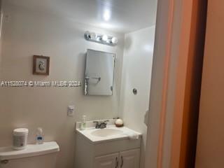 5981 Washington St 209, Hollywood, Florida 33023, 2 Bedrooms Bedrooms, ,2 BathroomsBathrooms,Residential,For Sale,5981 Washington St 209,A11528074