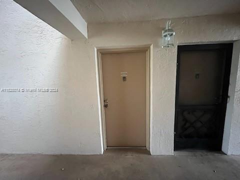 5981 Washington St 209, Hollywood, Florida 33023, 2 Bedrooms Bedrooms, ,2 BathroomsBathrooms,Residential,For Sale,5981 Washington St 209,A11528074