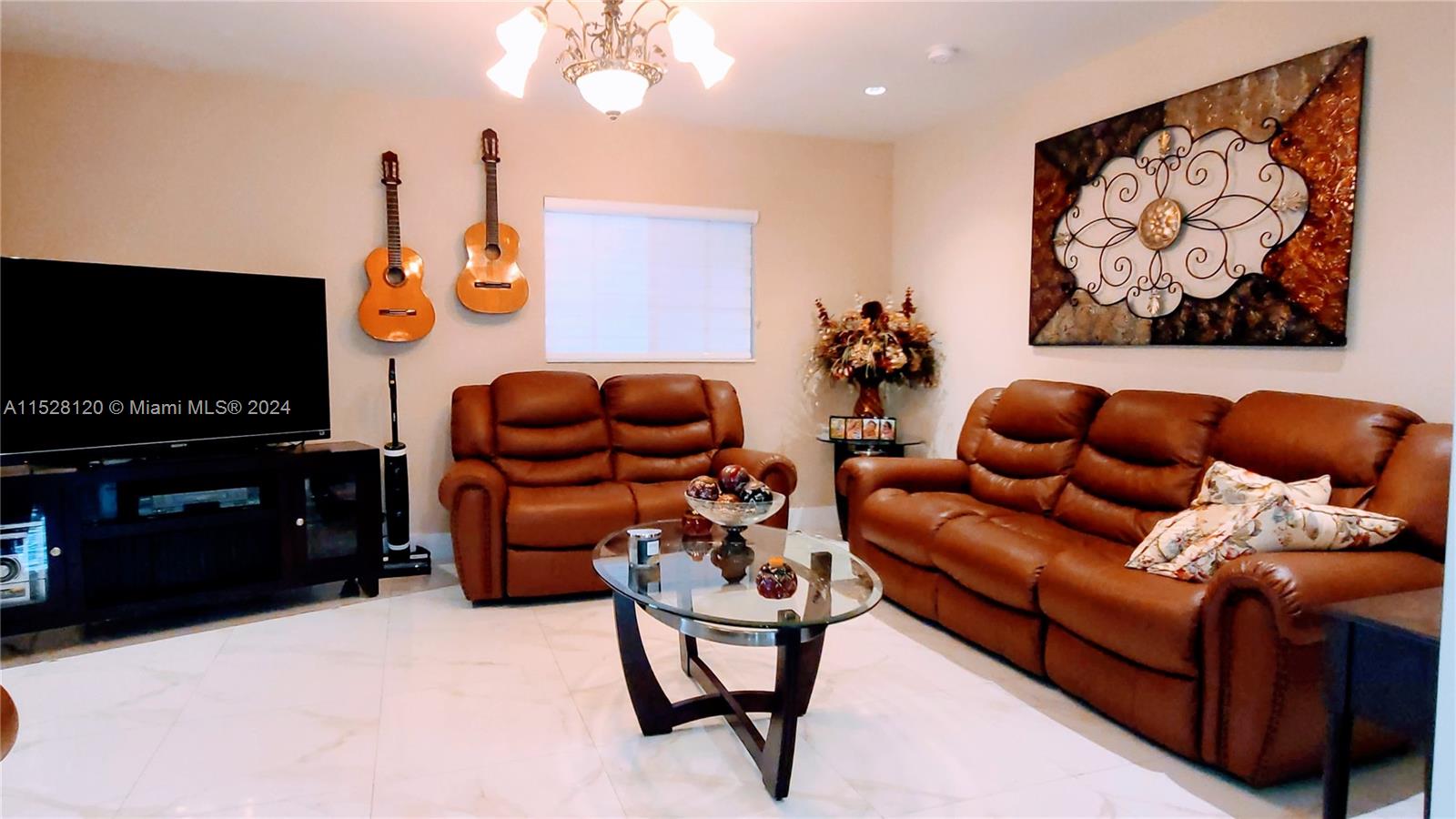 18605 NW 42nd Pl, Miami Gardens, Florida 33055, 4 Bedrooms Bedrooms, ,3 BathroomsBathrooms,Residential,For Sale,18605 NW 42nd Pl,A11528120