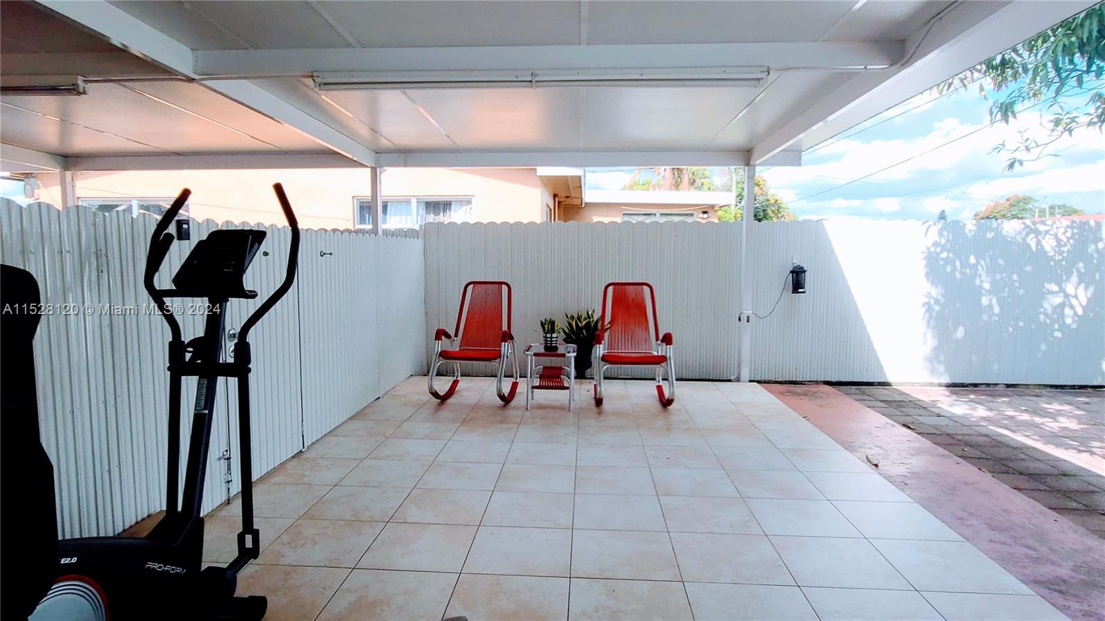 18605 NW 42nd Pl, Miami Gardens, Florida 33055, 4 Bedrooms Bedrooms, ,3 BathroomsBathrooms,Residential,For Sale,18605 NW 42nd Pl,A11528120