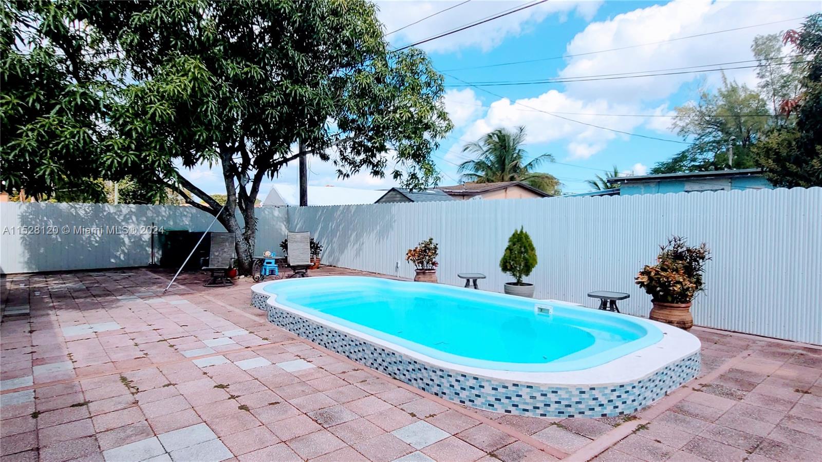18605 NW 42nd Pl, Miami Gardens, Florida 33055, 4 Bedrooms Bedrooms, ,3 BathroomsBathrooms,Residential,For Sale,18605 NW 42nd Pl,A11528120