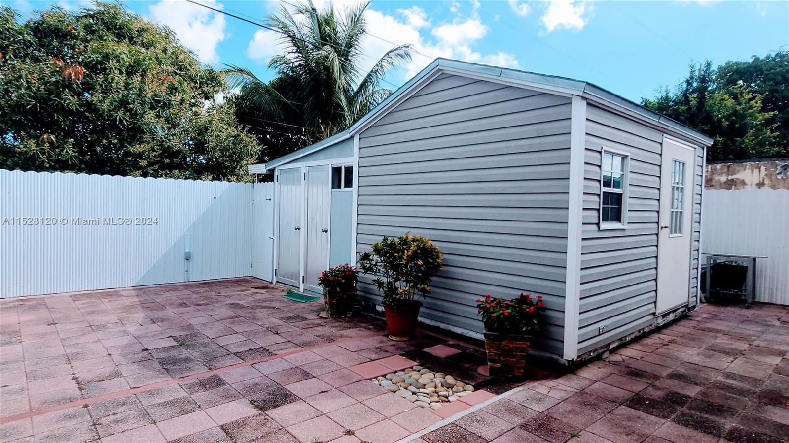 18605 NW 42nd Pl, Miami Gardens, Florida 33055, 4 Bedrooms Bedrooms, ,3 BathroomsBathrooms,Residential,For Sale,18605 NW 42nd Pl,A11528120
