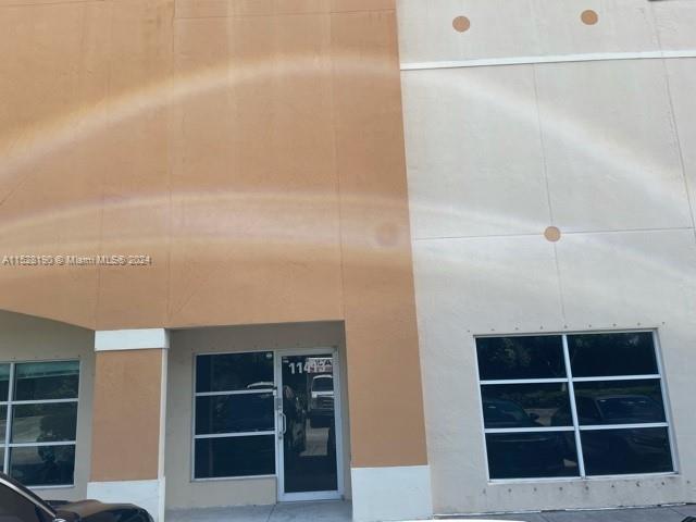 11413 NW 122nd St 16, Medley, Florida 33178, ,Commerciallease,For Rent,11413 NW 122nd St 16,A11528190