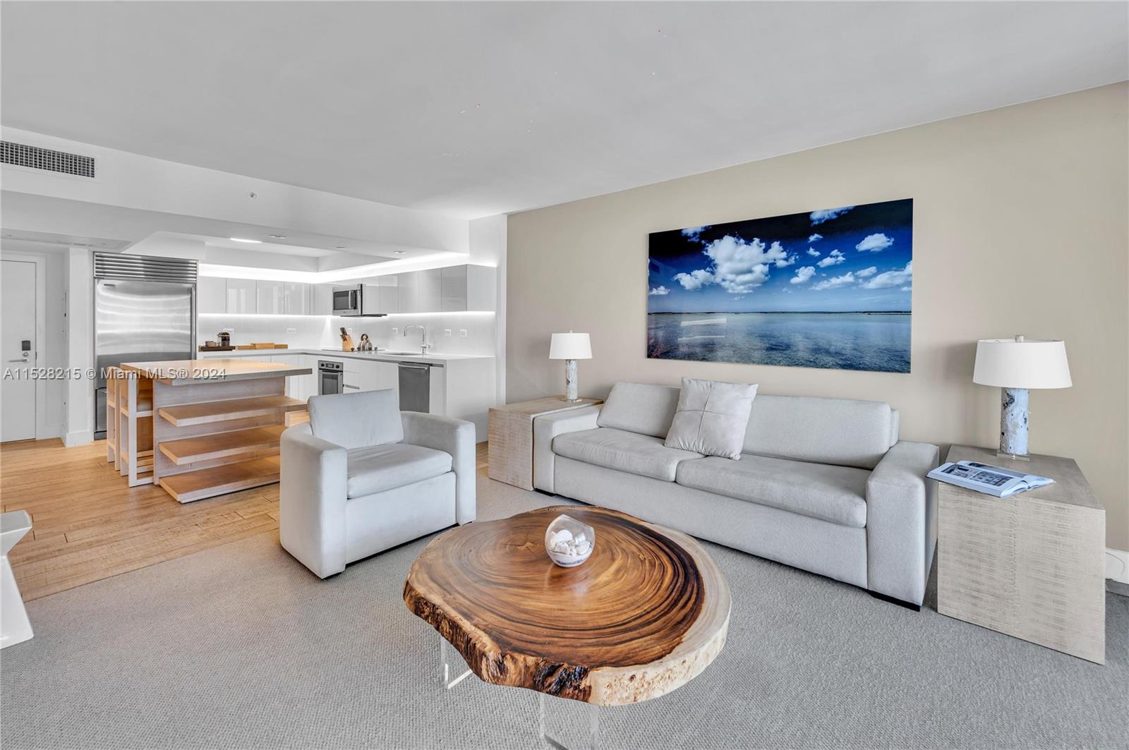 102 24th St 1113, Miami Beach, Florida 33139, 1 Bedroom Bedrooms, ,1 BathroomBathrooms,Residential,For Sale,102 24th St 1113,A11528215